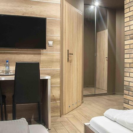 Motel Podmiejski Плешев Екстер'єр фото